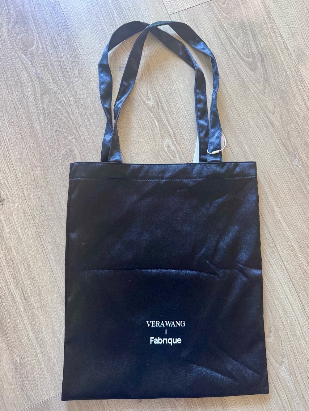 NWT Vera Wang x Fabrique Satin Collab Gift Tote